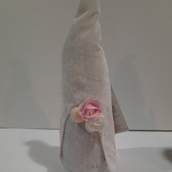 Charming Black and White Cat Gnome Decor - Picture 3 of 5